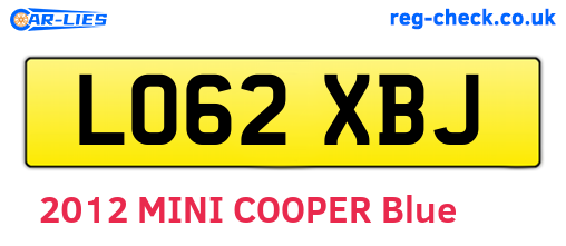 LO62XBJ are the vehicle registration plates.