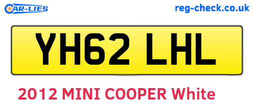 YH62LHL are the vehicle registration plates.