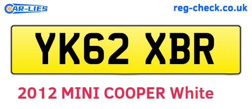 YK62XBR are the vehicle registration plates.