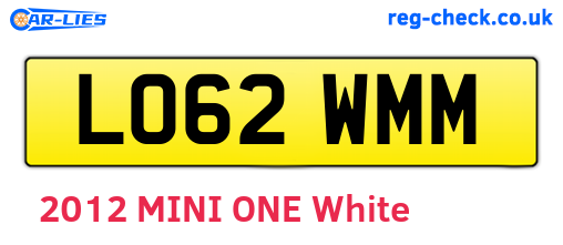 LO62WMM are the vehicle registration plates.