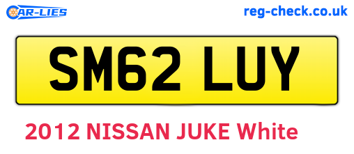 SM62LUY are the vehicle registration plates.