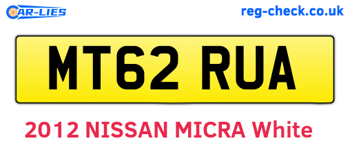 MT62RUA are the vehicle registration plates.
