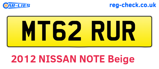 MT62RUR are the vehicle registration plates.