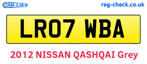 LR07WBA are the vehicle registration plates.