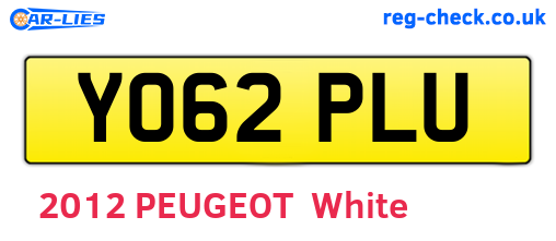 YO62PLU are the vehicle registration plates.