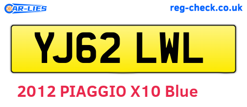 YJ62LWL are the vehicle registration plates.