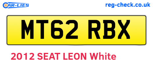 MT62RBX are the vehicle registration plates.