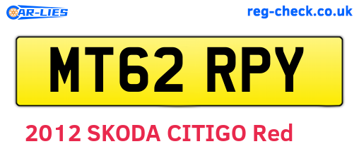 MT62RPY are the vehicle registration plates.