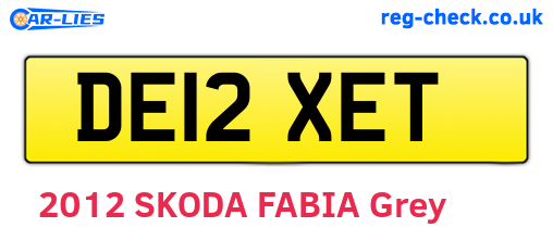 DE12XET are the vehicle registration plates.