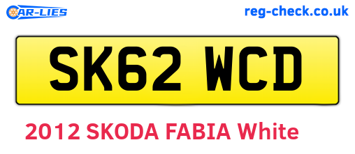 SK62WCD are the vehicle registration plates.