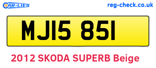 MJI5851 are the vehicle registration plates.