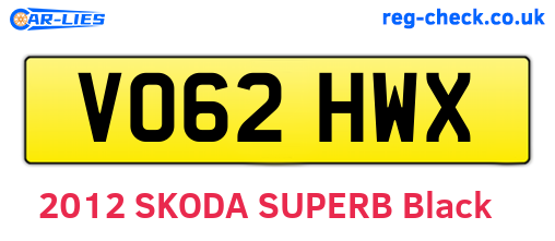 VO62HWX are the vehicle registration plates.