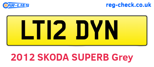 LT12DYN are the vehicle registration plates.