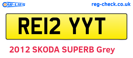 RE12YYT are the vehicle registration plates.