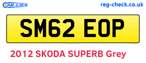 SM62EOP are the vehicle registration plates.