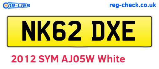 NK62DXE are the vehicle registration plates.