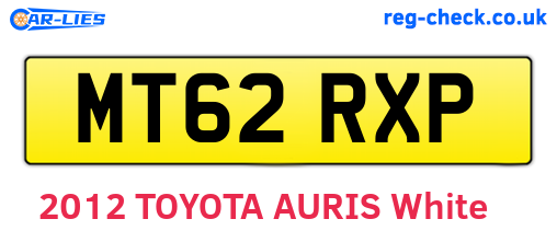 MT62RXP are the vehicle registration plates.