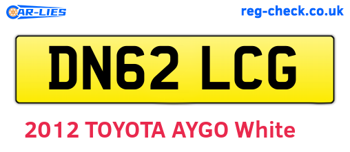 DN62LCG are the vehicle registration plates.