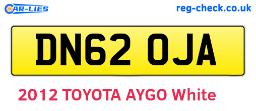 DN62OJA are the vehicle registration plates.