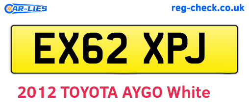 EX62XPJ are the vehicle registration plates.