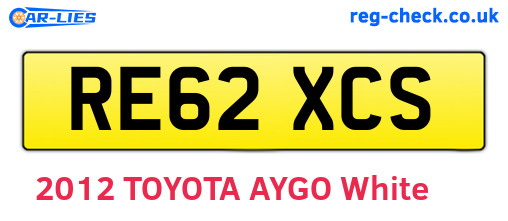 RE62XCS are the vehicle registration plates.