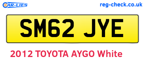 SM62JYE are the vehicle registration plates.