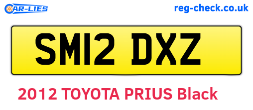SM12DXZ are the vehicle registration plates.