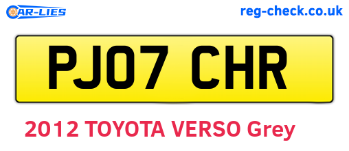 PJ07CHR are the vehicle registration plates.