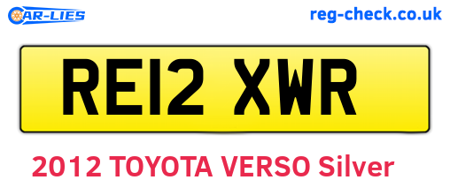RE12XWR are the vehicle registration plates.