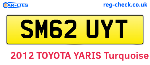 SM62UYT are the vehicle registration plates.