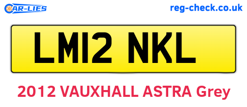 LM12NKL are the vehicle registration plates.