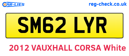 SM62LYR are the vehicle registration plates.