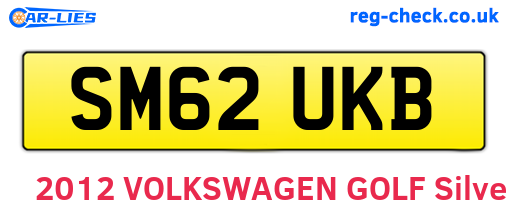 SM62UKB are the vehicle registration plates.