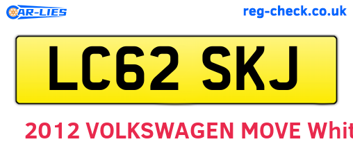 LC62SKJ are the vehicle registration plates.