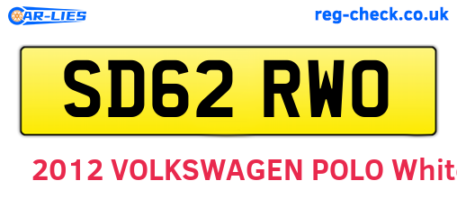 SD62RWO are the vehicle registration plates.