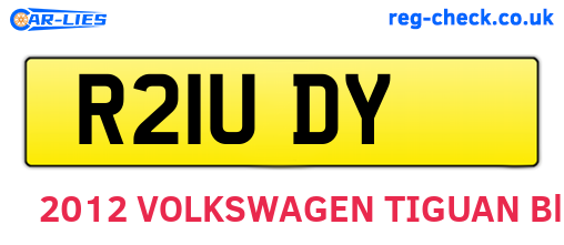 R21UDY are the vehicle registration plates.