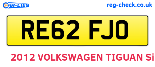 RE62FJO are the vehicle registration plates.