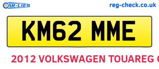 KM62MME are the vehicle registration plates.