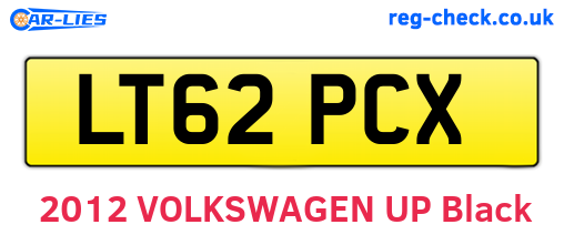 LT62PCX are the vehicle registration plates.