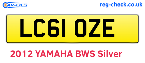 LC61OZE are the vehicle registration plates.