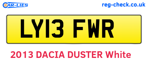 LY13FWR are the vehicle registration plates.