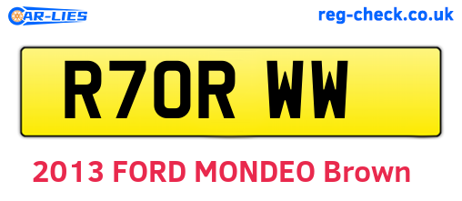 R70RWW are the vehicle registration plates.