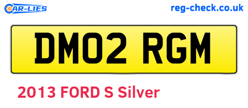 DM02RGM are the vehicle registration plates.