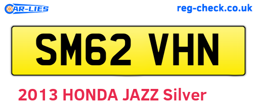 SM62VHN are the vehicle registration plates.