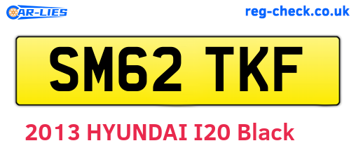 SM62TKF are the vehicle registration plates.