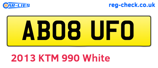 AB08UFO are the vehicle registration plates.