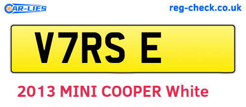 V7RSE are the vehicle registration plates.