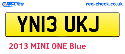YN13UKJ are the vehicle registration plates.