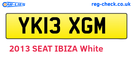 YK13XGM are the vehicle registration plates.