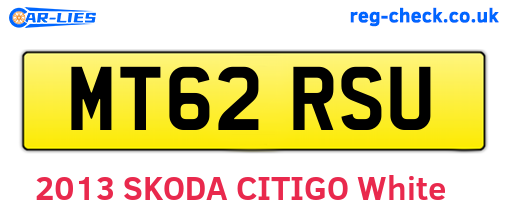 MT62RSU are the vehicle registration plates.